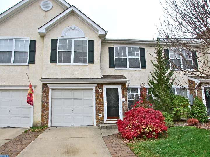 3 Leighton Dr, Mount Laurel, NJ 08054 photo 1