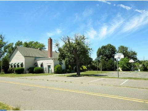 586 Heilprin St, Deerfield, NJ 08352