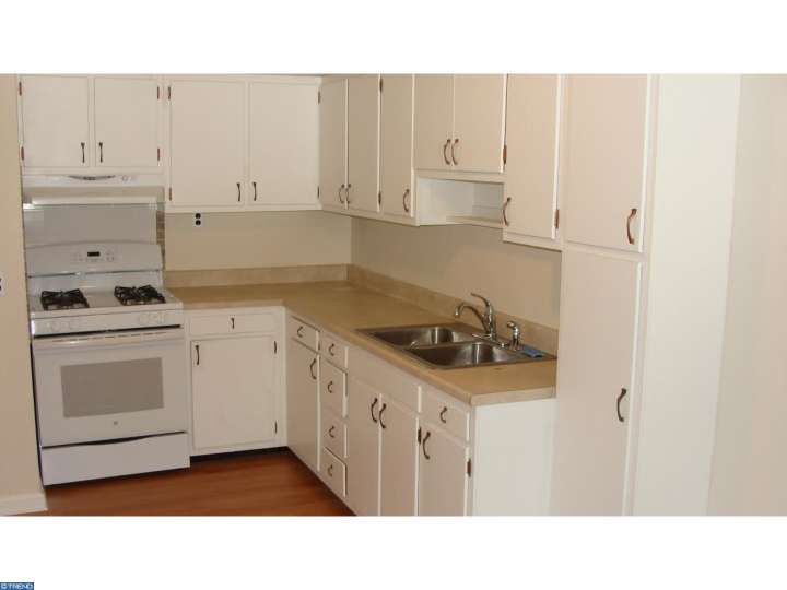 207 E Broad St, Palmyra, NJ 08065 photo 2
