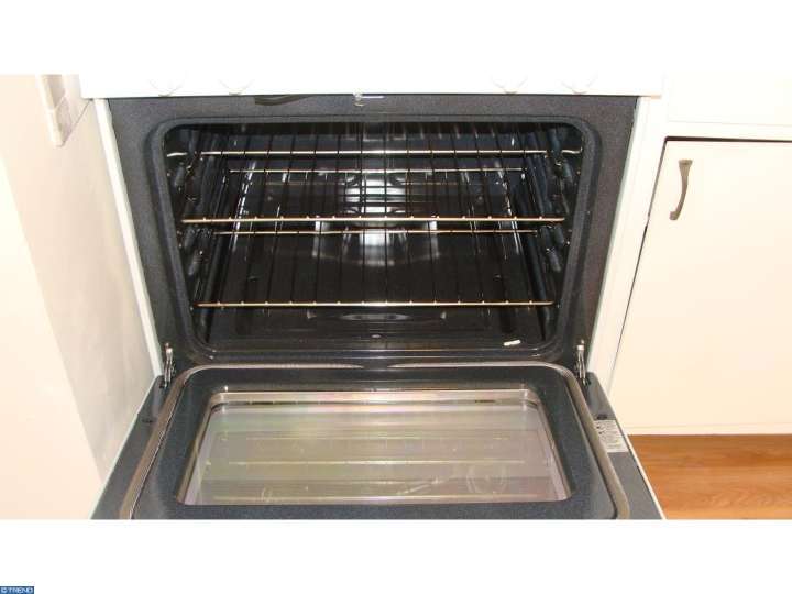 207 E Broad St, Palmyra, NJ 08065 photo 4