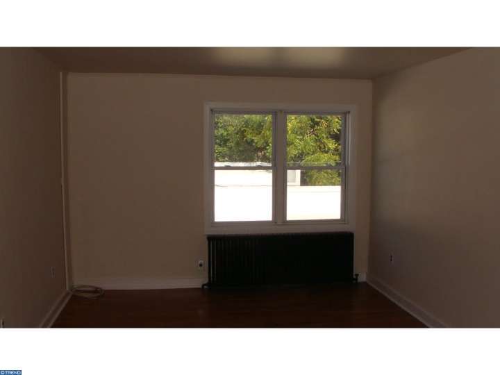 207 E Broad St, Palmyra, NJ 08065 photo 8