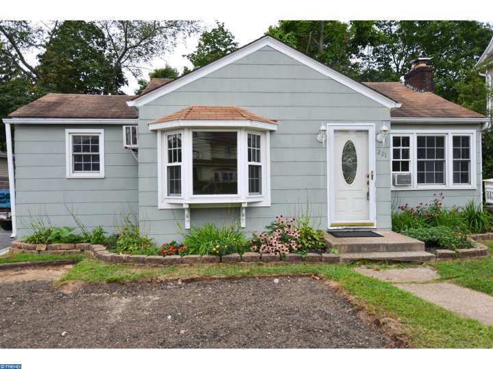 221 E Holly Ave, Pitman, NJ 08071 photo 9
