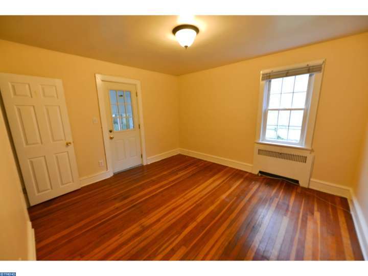 221 E Holly Ave, Pitman, NJ 08071 photo 2