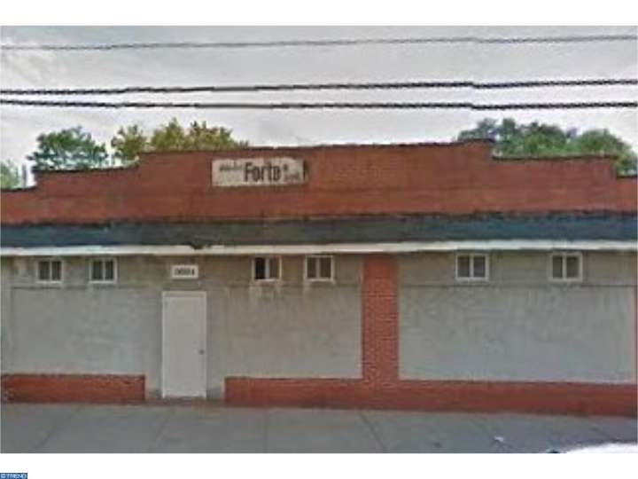 1014 N Delaware St, Paulsboro, NJ 08066 photo 1