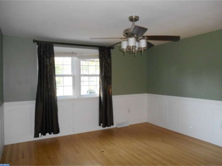14 Baron Ave, Marlton, NJ 08053 photo 11