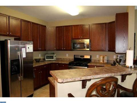 736 Timberlake Dr, Ewing, NJ 08618 photo 6