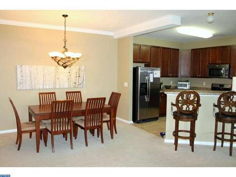 736 Timberlake Dr, Ewing, NJ 08618 photo 4