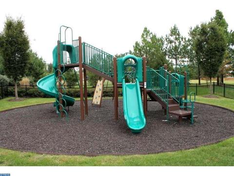 736 Timberlake Dr, Ewing, NJ 08618 photo 17