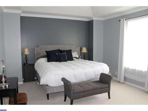 736 Timberlake Dr, Ewing, NJ 08618 photo 9