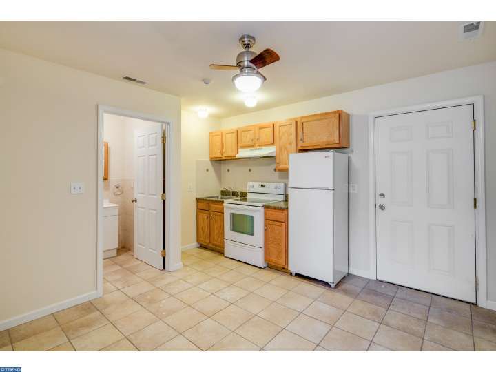 123 W Main St, Maple Shade, NJ 08052 photo 1