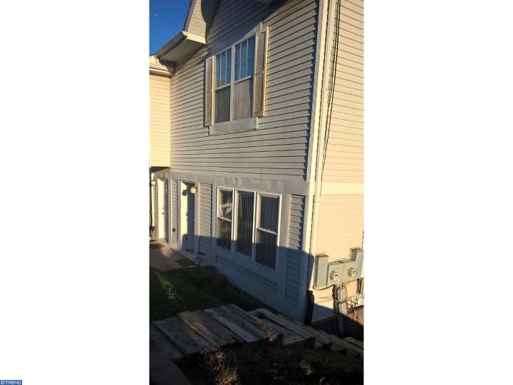 131 Chadd Rd, Newark, DE 19711 photo 1