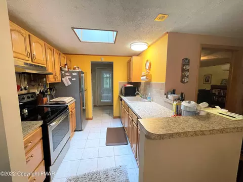 145 Ruffed Grouse Rd, Bushkill, PA 18324 photo 4