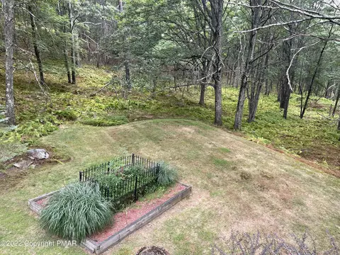 145 Ruffed Grouse Rd, Bushkill, PA 18324 photo 19
