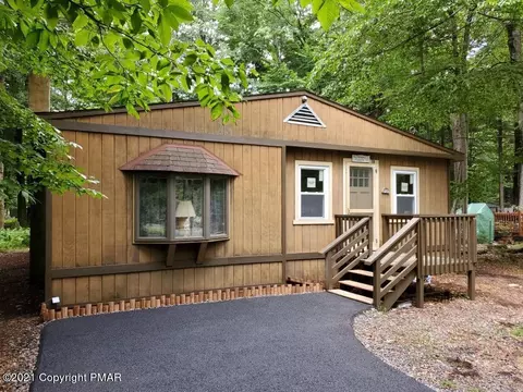 109 Tanglewood Dr, Albrightsville, PA 18210