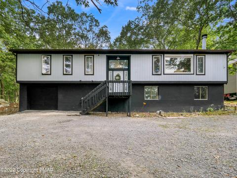 144 Durham Ct, Bushkill, PA 18324 photo 1