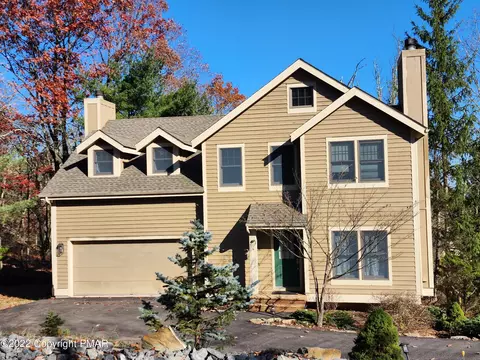 104 Upper Deer Valley Rd, Tannersville, PA 18372