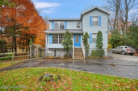1109 Shoshoni Trl, Gouldsboro, PA 18424