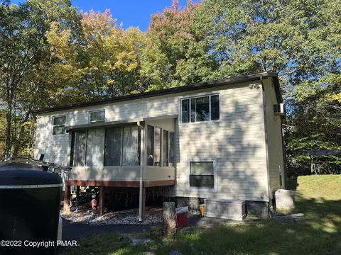 166 Pocono Blvd, Bushkill, PA 18324