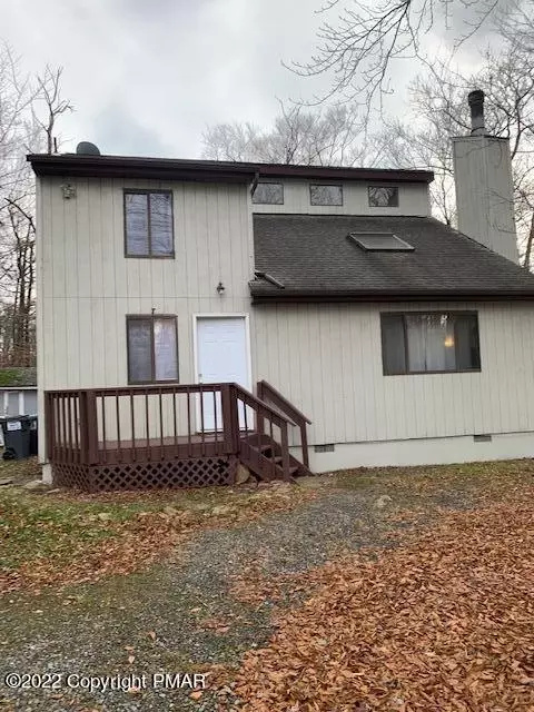 4199 Hickory Rd, Tobyhanna, PA 18466