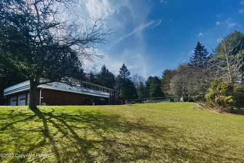 2372 Back Mountain Rd, Scotrun, PA 18355
