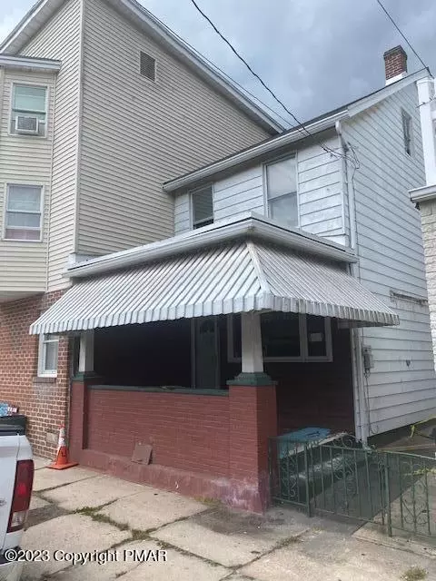 223 E Bertsch St, Lansford, PA 18232