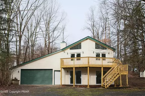 216 El Do Lake Dr, Kunkletown, PA 18058
