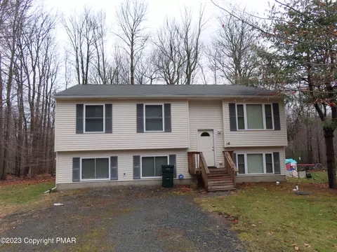 631 Forest Dr, Tobyhanna, PA 18466