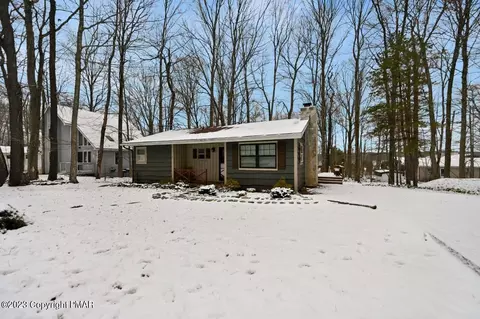 115 Mohican Trl, Pocono Lake, PA 18347