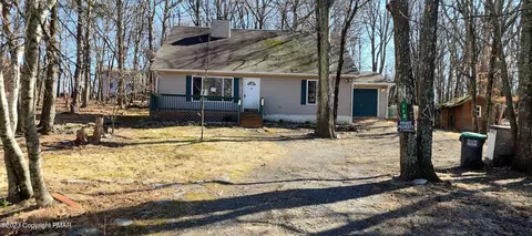 113 Messerle Ct, Bushkill, PA 18324