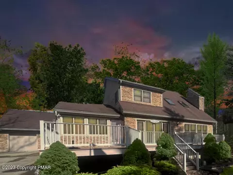 120 Indian Dr, Greentown, PA 18426