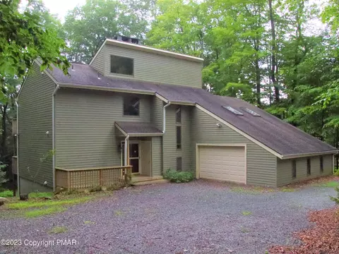 321 King Arthur Rd, Blakeslee, PA 18610
