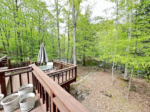 5790 Decker Rd, Bushkill, PA 18324 photo 9
