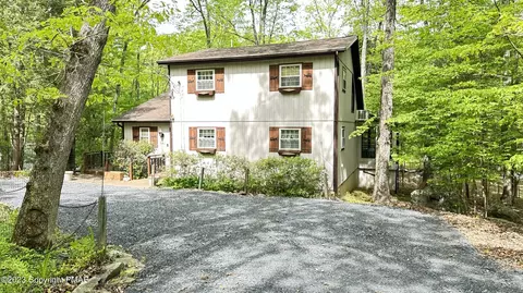 5790 Decker Rd, Bushkill, PA 18324 photo 4