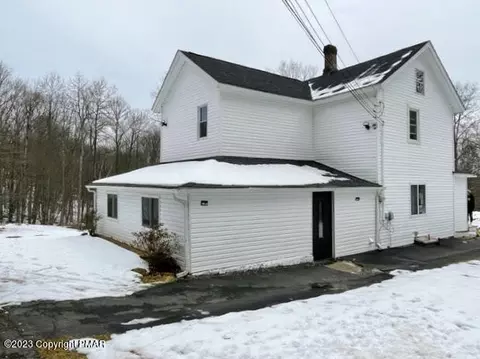 487 Devils Hole Rd, Cresco, PA 18326