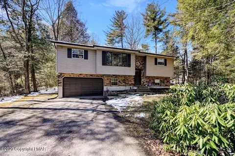 1125 Willow Creek Dr, Kunkletown, PA 18058