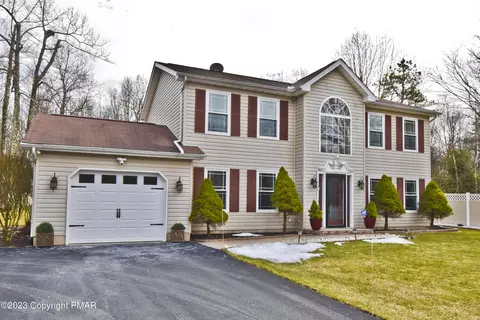 42 Nosirrah Rd, Albrightsville, PA 18210