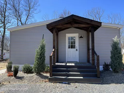 7620 Rocky Ridge Rd, East Stroudsburg, PA 18302
