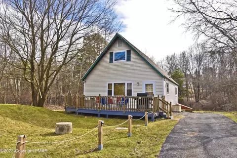 186 Sage Rd, Long Pond, PA 18334