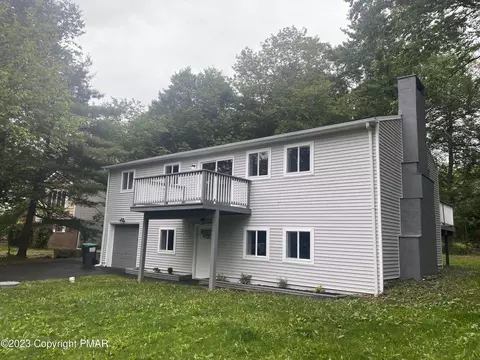 120 Blackfoot Ln, Tobyhanna, PA 18466
