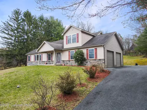 65 Clearview Rd, Palmerton, PA 18071