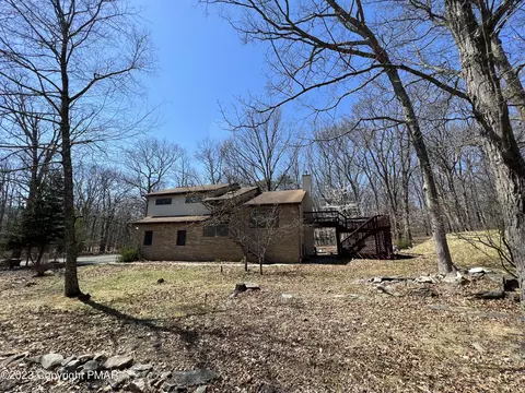 1042 Bear Dr, Bushkill, PA 18324 photo 28
