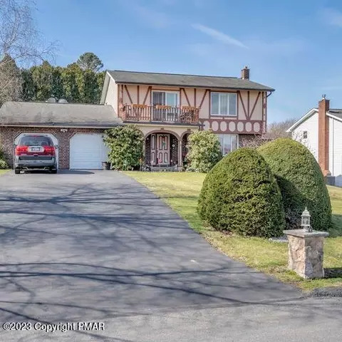 3 Spruce Ave, Plains, PA 18705