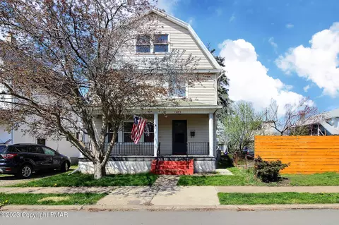1075 Cottage Ave, Scranton, PA 18508
