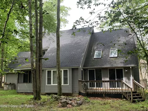 383 Maxatawny Dr, Pocono Lake, PA 18347