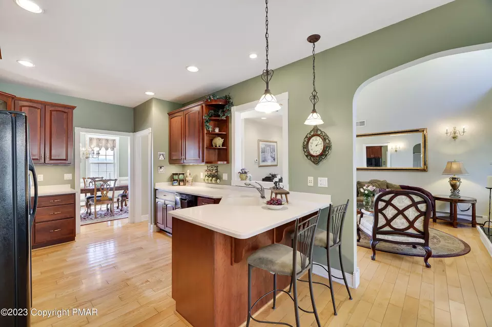  117 Old Kettle Ct, Stroudsburg, PA 18360 photo 16