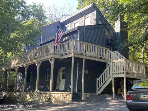 6339 Decker Rd, Bushkill, PA 18324