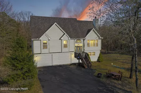 181 Laurel Ln, Blakeslee, PA 18610