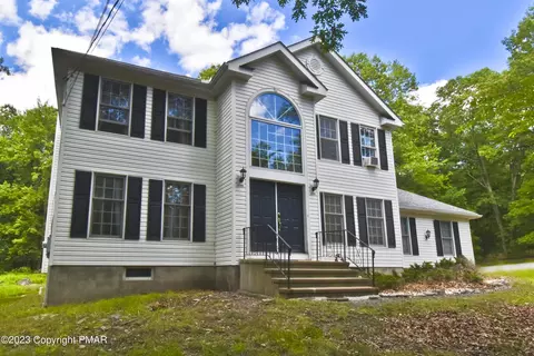 305 Snow Mass Rd, Henryville, PA 18332