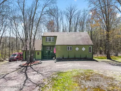 2715 Boulder Rd, Lake Ariel, PA 18436