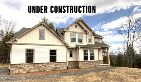 668 Stratton Dr, East Stroudsburg, PA 18302